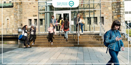 مركز تعليم النخبة - كندا