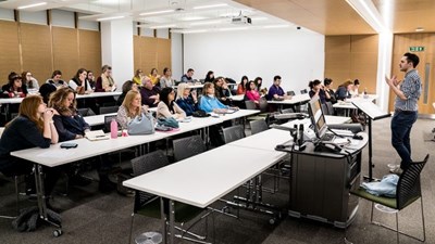 كلية الطب النخبة - الولايات المتحدة logo